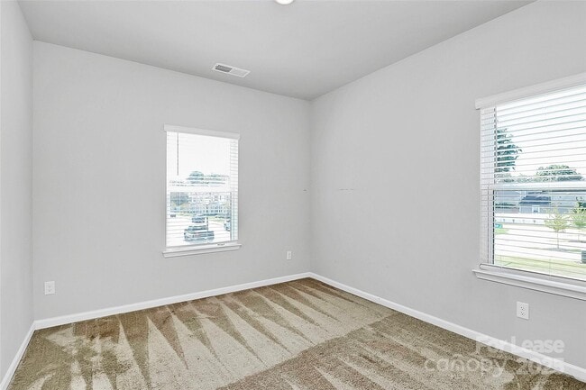 Building Photo - 720 Herlong Ave