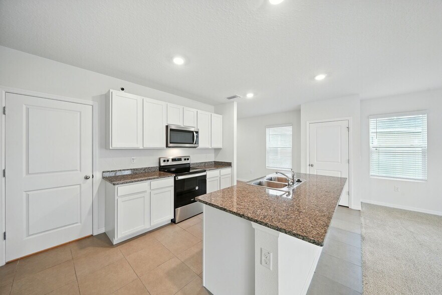 Building Photo - 17006 Wave Tressle Pl