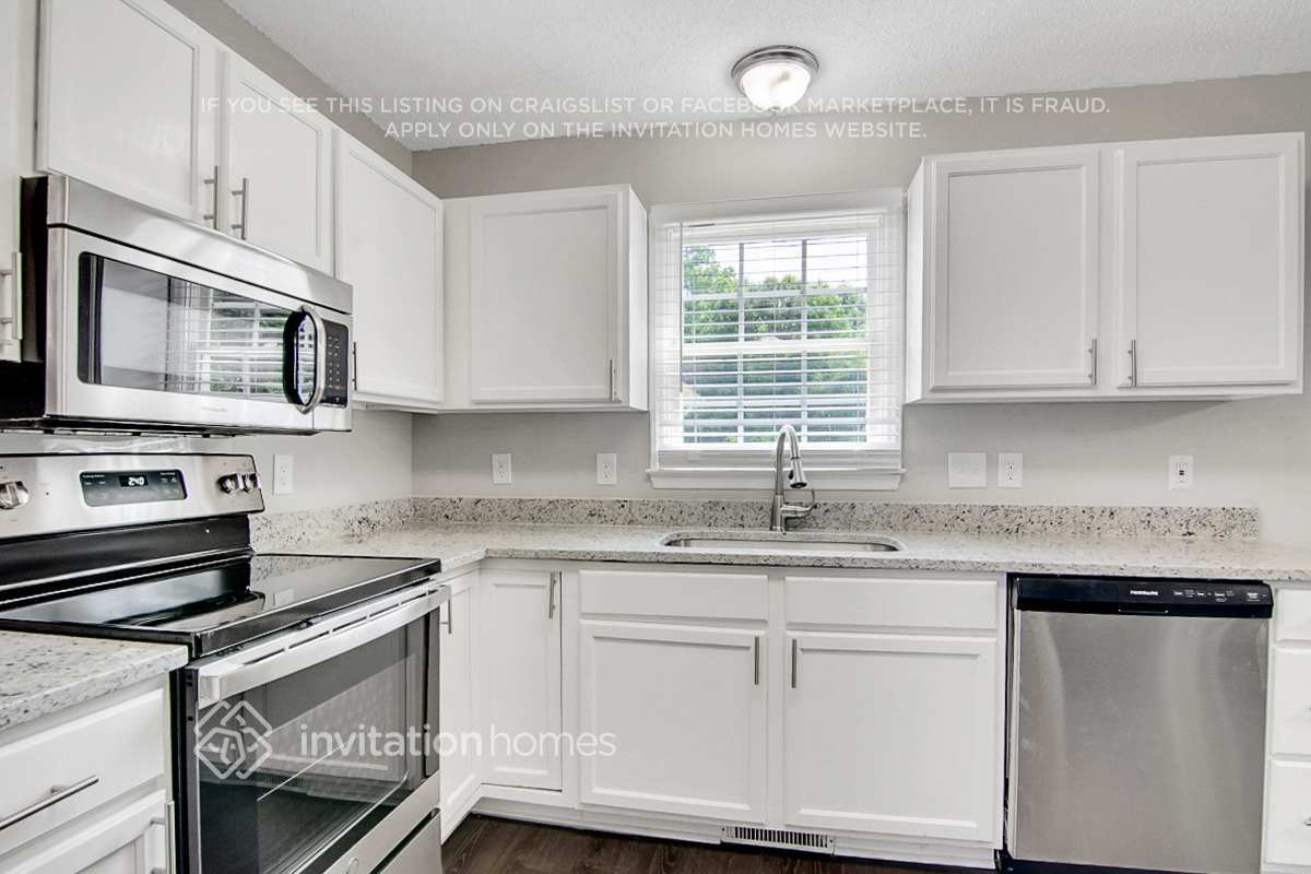 Building Photo - 5601 Rudolph Ct