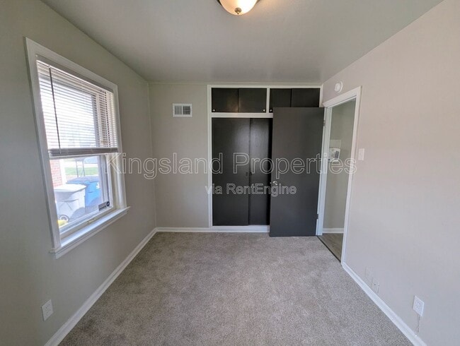 Building Photo - 9418 Pattonwood Dr