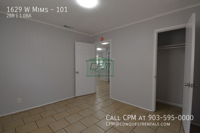 Building Photo - 1629 W Mims St