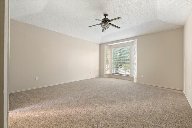 Building Photo - 3479 Rockrill Dr
