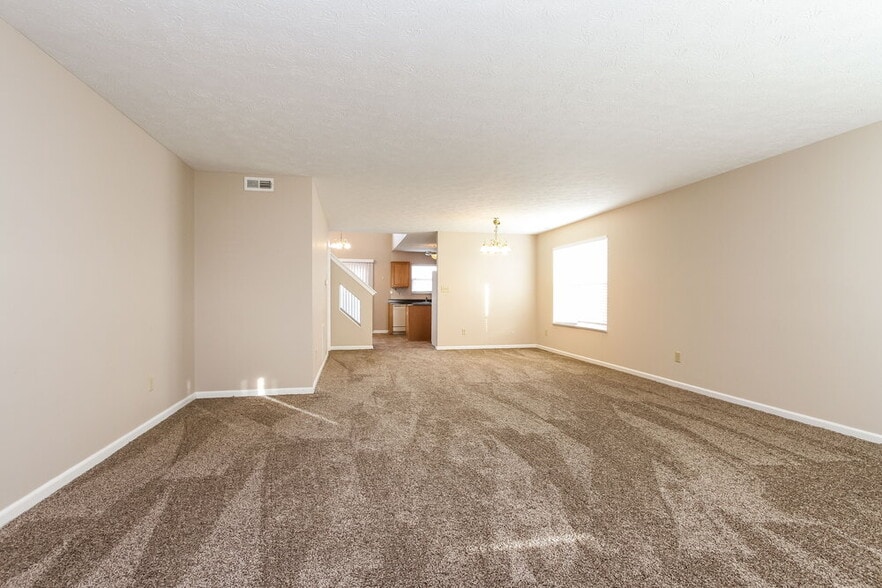 Building Photo - 6919 N Karnes Dr