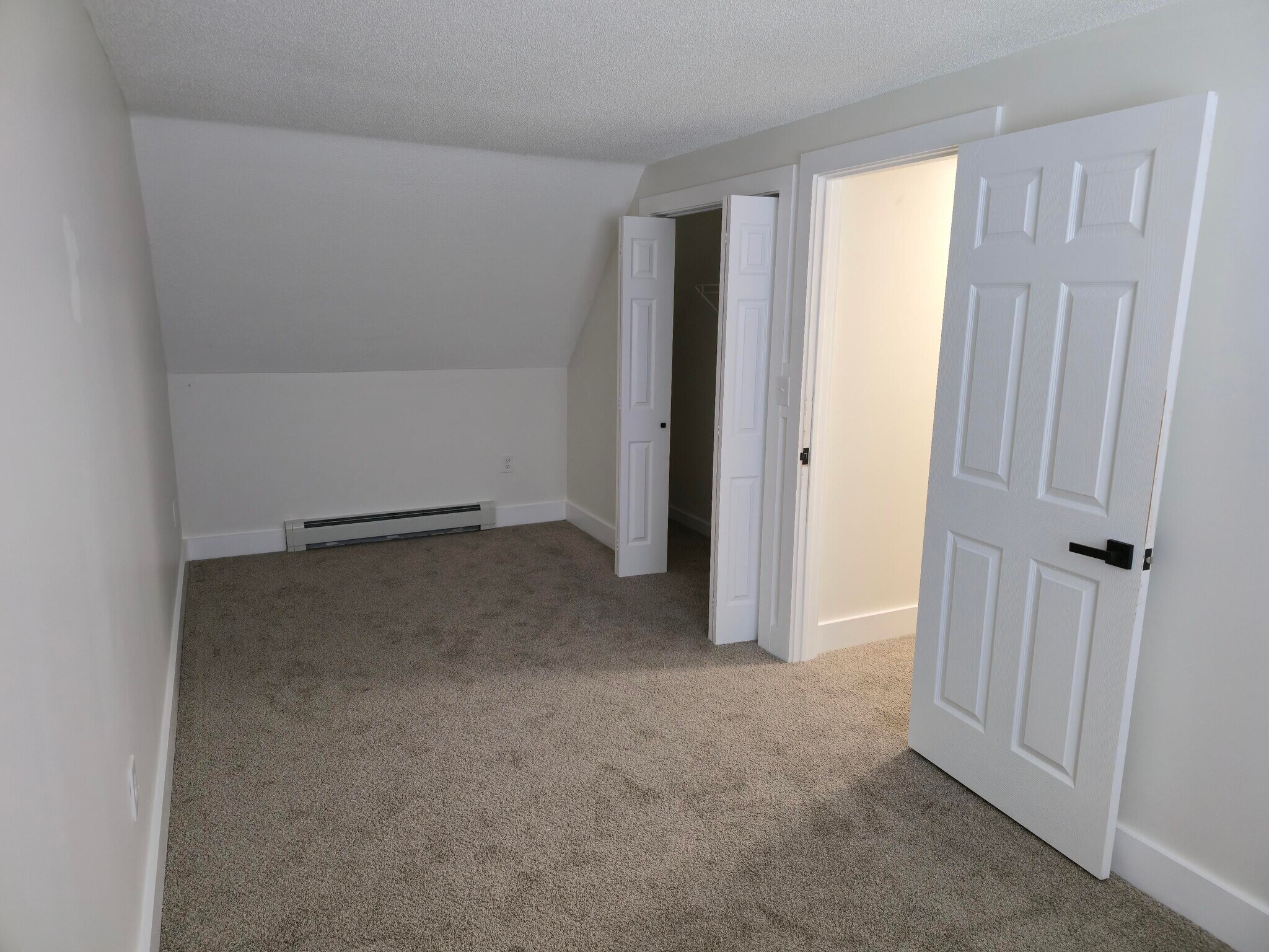 Second Floor Bedroom - 23 Old Etna Rd
