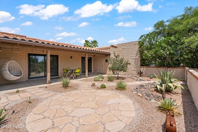 Building Photo - 4814 N Territory Loop