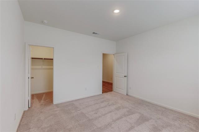 Building Photo - 1649 Whitworth Dr