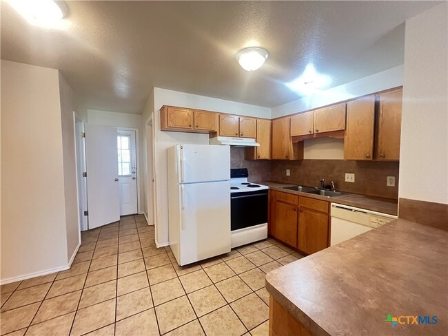 Building Photo - 4413 Abigail Dr