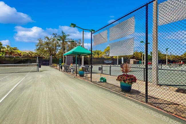 Building Photo - 655 Windsurf Ln