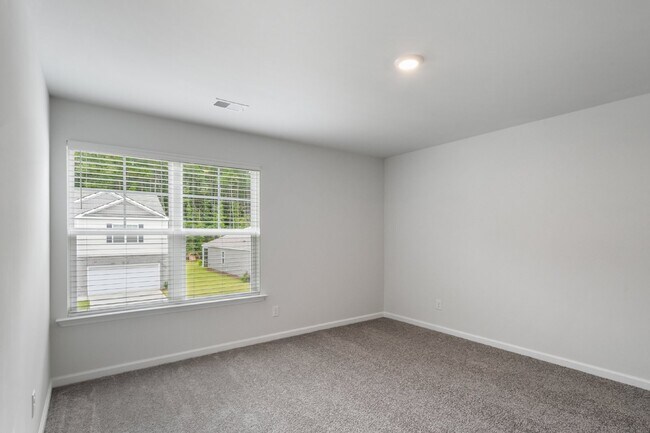 Building Photo - Charming 4 Bed Rental Home Located in Cypress Ridge!