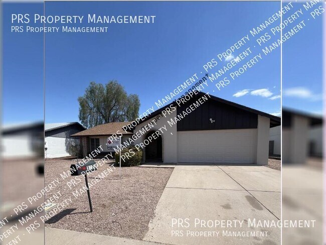Primary Photo - 3102 N Woodburne Dr
