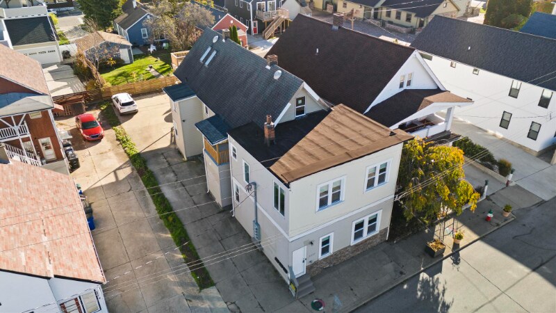 Building Photo - 1277 W 67th St