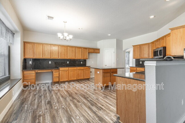 Building Photo - 407 Marbella Vista