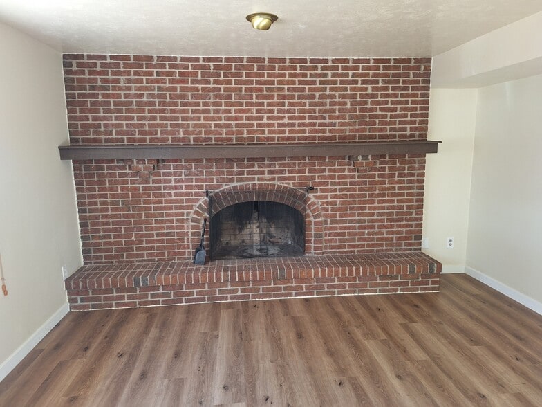Building Photo - 2645 Oro Blanco Drive