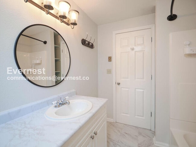 Building Photo - 4724 327th Ave NE