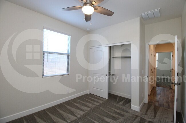 Building Photo - 8221 E Jerome Ave