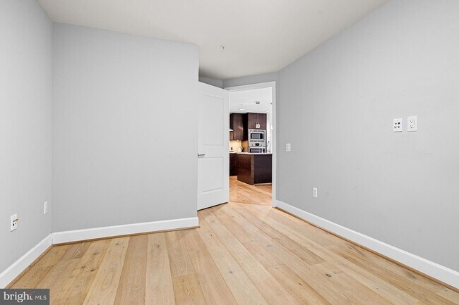 Building Photo - 7171 Woodmont Ave