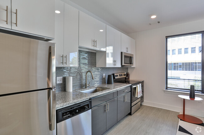 Interior Photo - Link Apartments® Montford