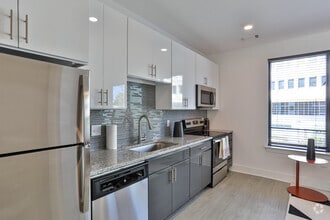 Interior Photo - Link Apartments® Montford