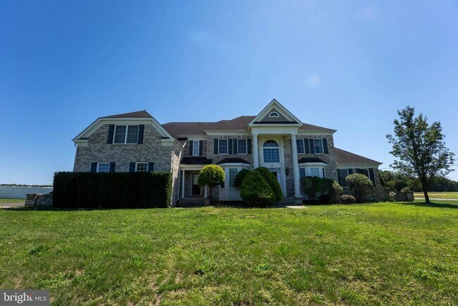 Building Photo - 516 Rachel Dr