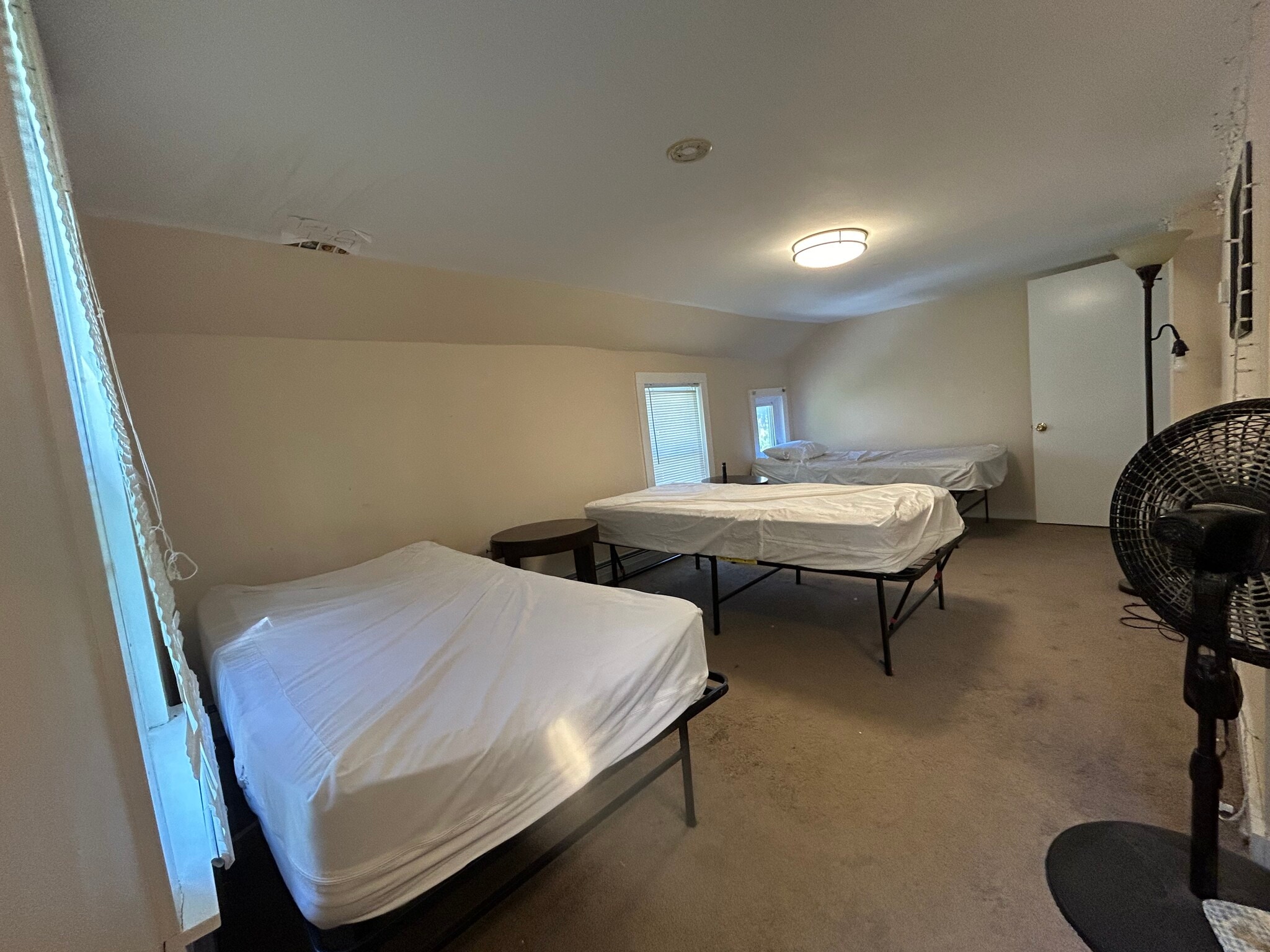 Building Photo - 96 Vine St