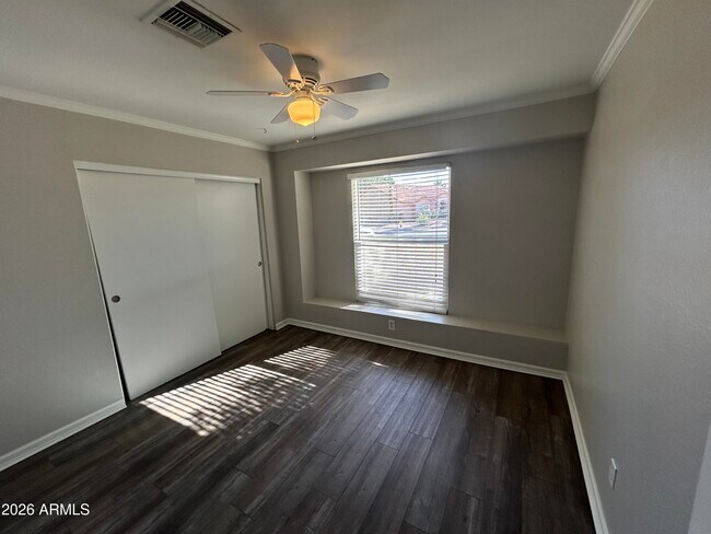 Building Photo - 16435 S 43rd St