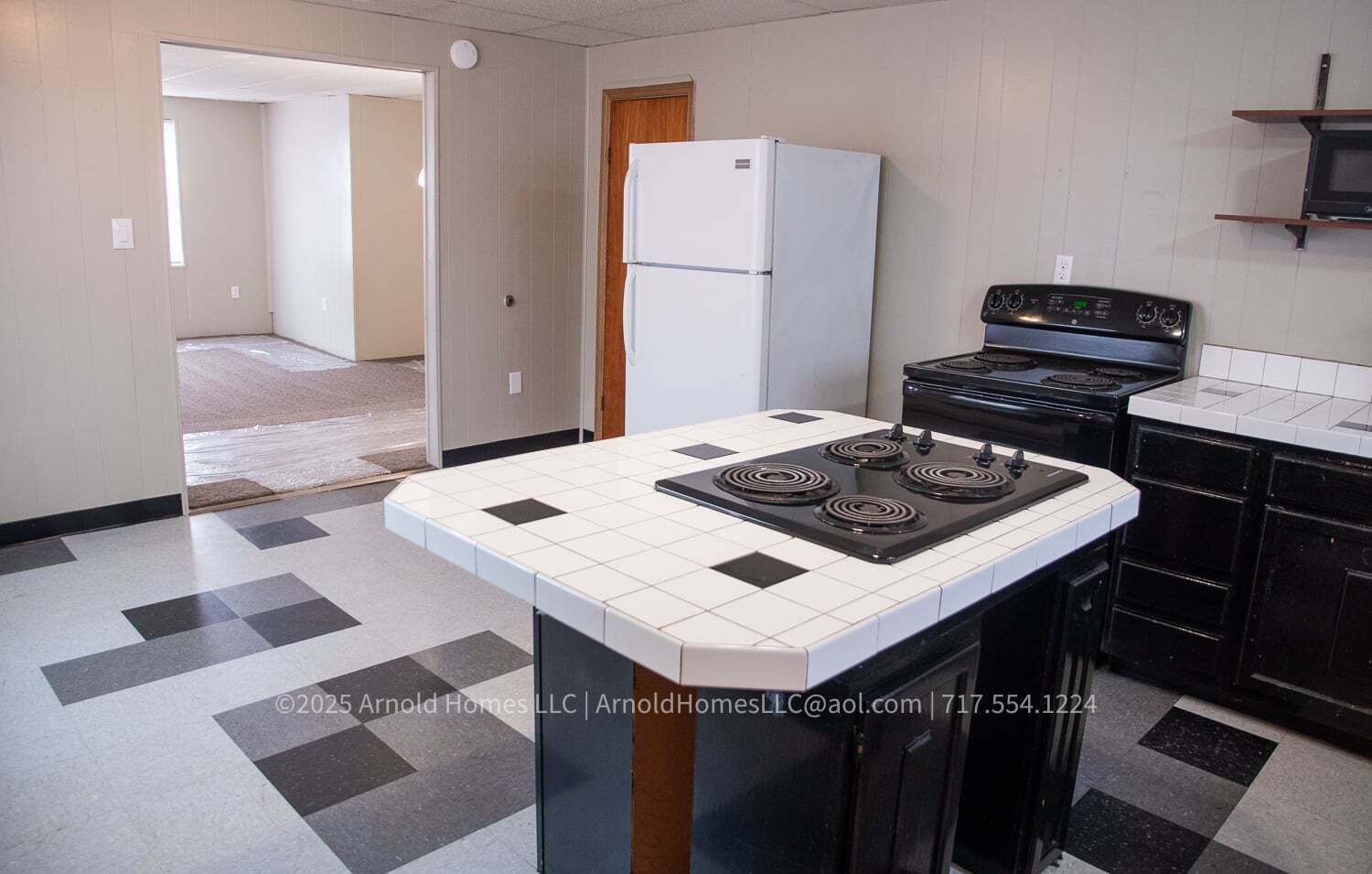 Kitchen - 1024 W Trindle Rd