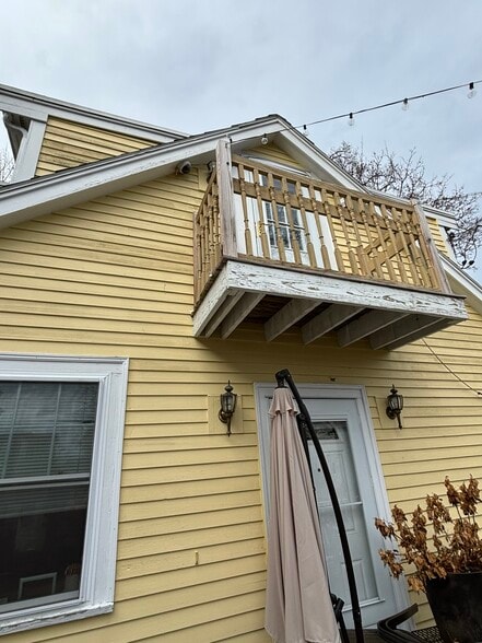 Building Photo - 37 Farquhar St