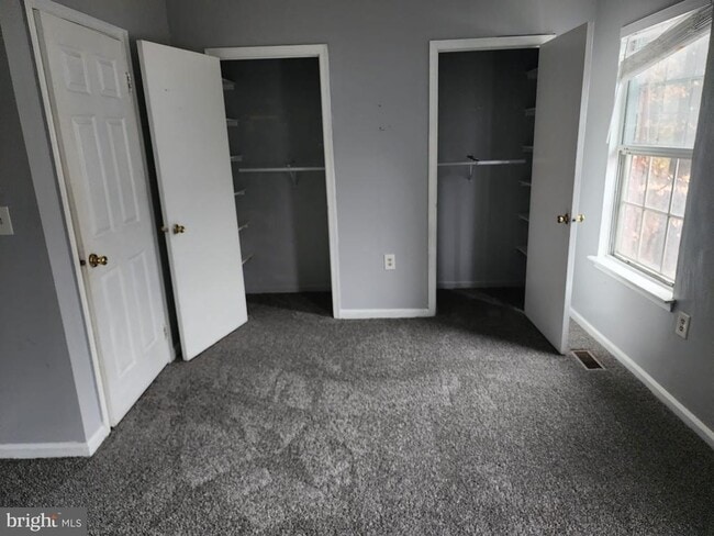 Building Photo - 13112 Silver Maple Ct