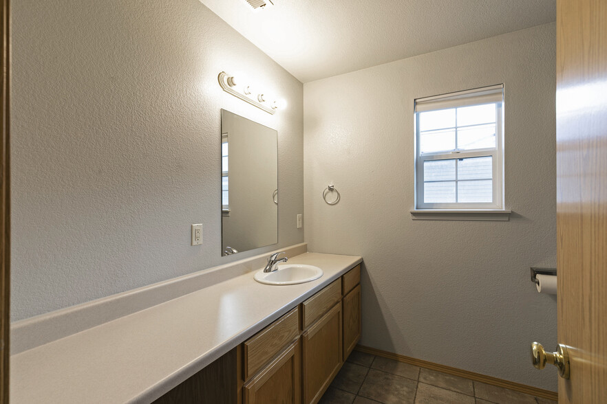 Building Photo - 1822 Wyoming St