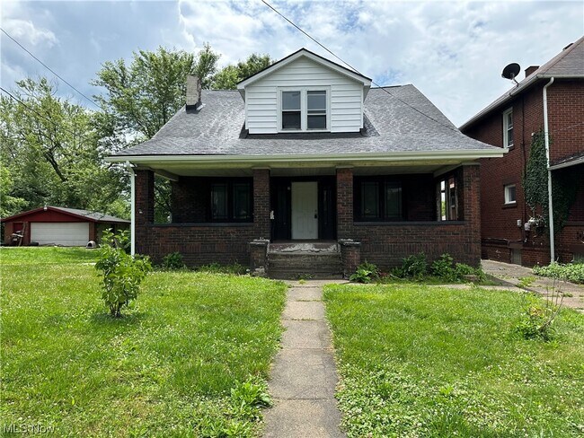 Primary Photo - 91 Tremble Ave