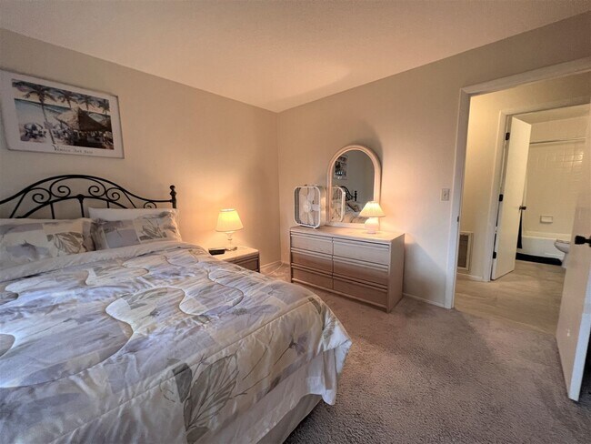 Building Photo - Nokomis/Osprey Area -- Close to beautiful Nokomis Beach and Casey Key