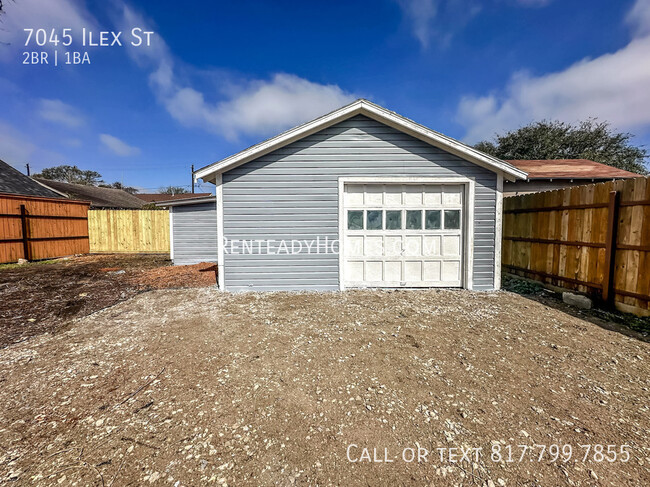 Building Photo - 7045 Ilex St