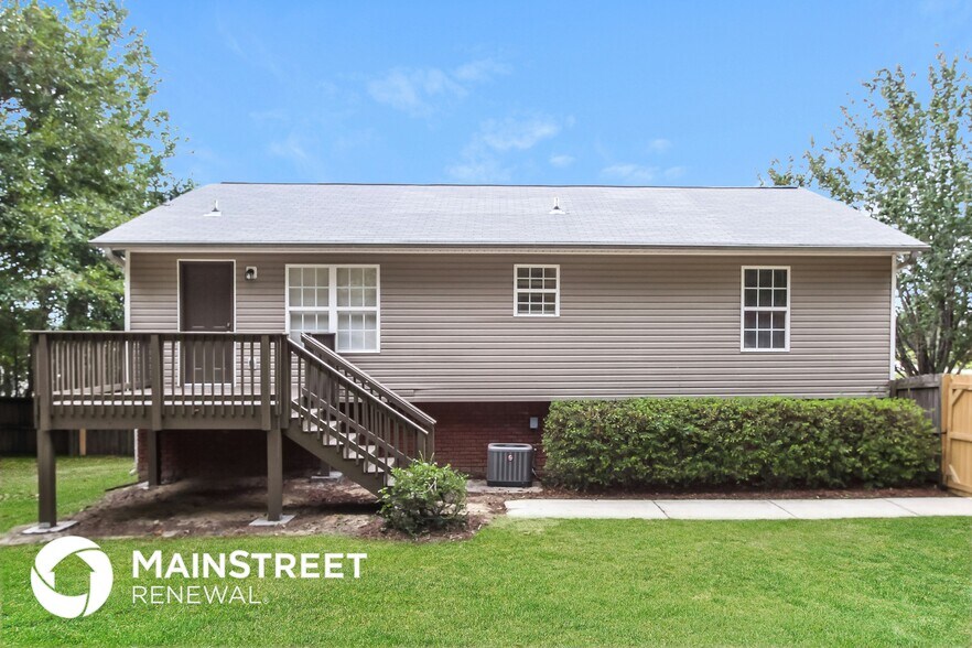 Building Photo - 10 Patrick St