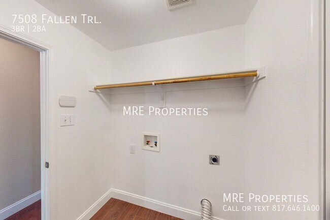 Building Photo - 7508 Fallen Trail