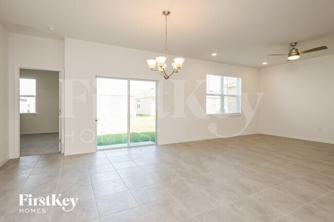 Building Photo - 1226 Ponca Rd