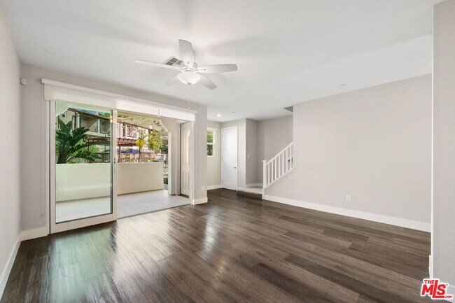 Building Photo - 4444 Paxton Pl
