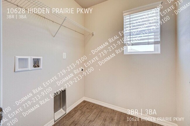 Building Photo - 10628 Hidden Pr Pkwy