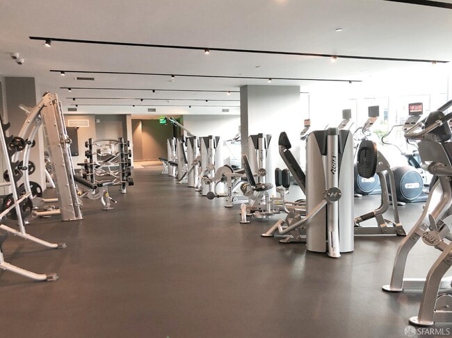 Building Photo - 1000 3rd St