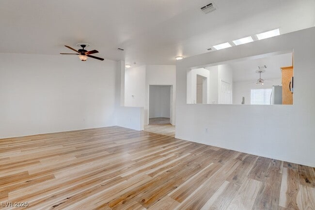 Building Photo - 2079 Poppywood Ave