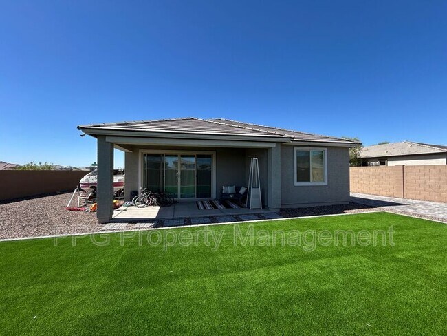 Building Photo - 19700 W San Miguel Ave