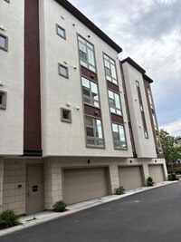 Building Photo - 5825 Sterling St