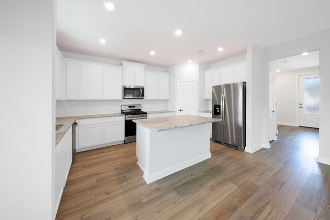 Building Photo - 6179 White Spruce Dr