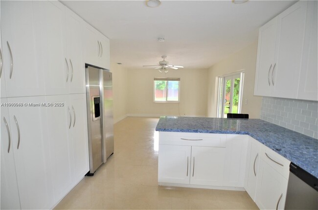 Building Photo - 10820 SW 126th St