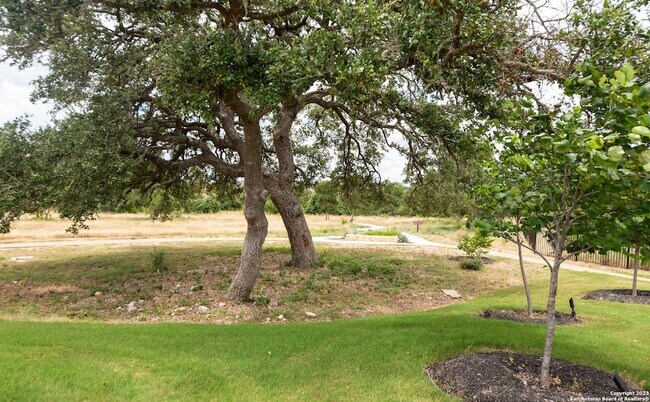Building Photo - 1609 Ranch House