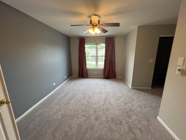 Building Photo - 1553 E Baronet Ln