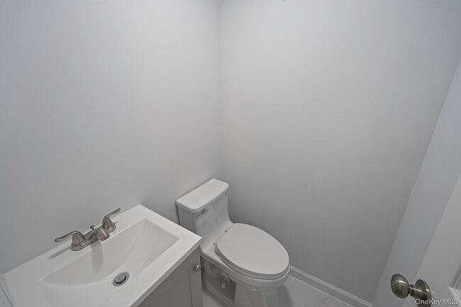 Building Photo - 22 Pantzer St
