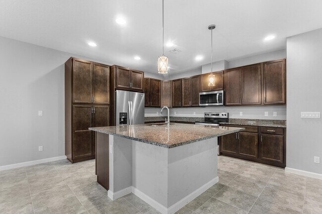 Building Photo - 16474 Helix Ct