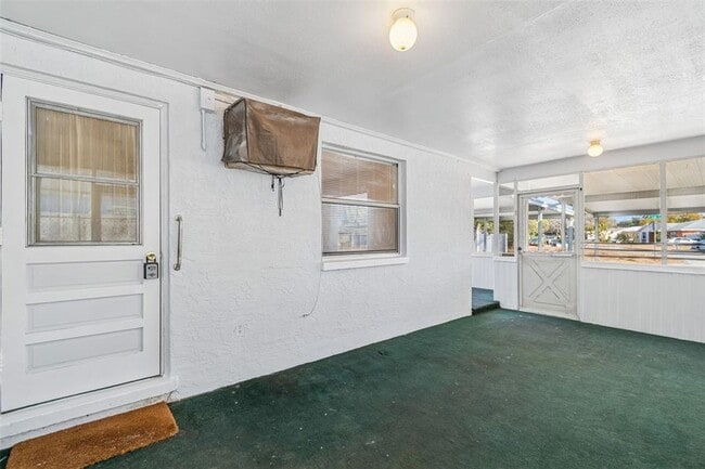 Building Photo - 5409 S Lois Ave