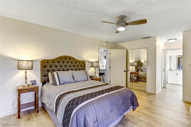 Building Photo - 925 Palm View Dr