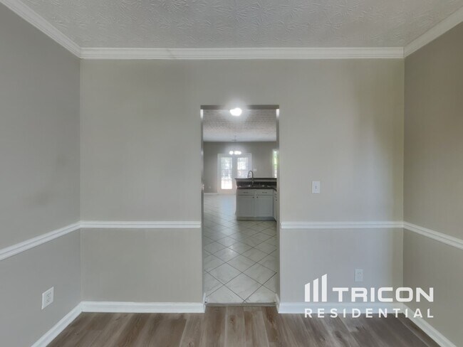Building Photo - 1027 Maple Leaf Dr